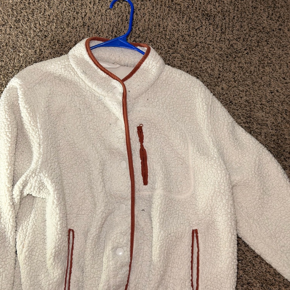 Universal Thread White Sherpa Jacket with Tan Trim